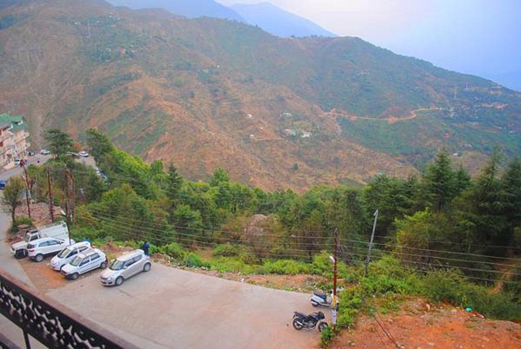 Hotel Varuni Mcleodganj Dharamshala Exterior foto